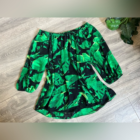 Vince Camuto Palm Leaf Print Off the Shoulder Top size m - Picture 3 of 8